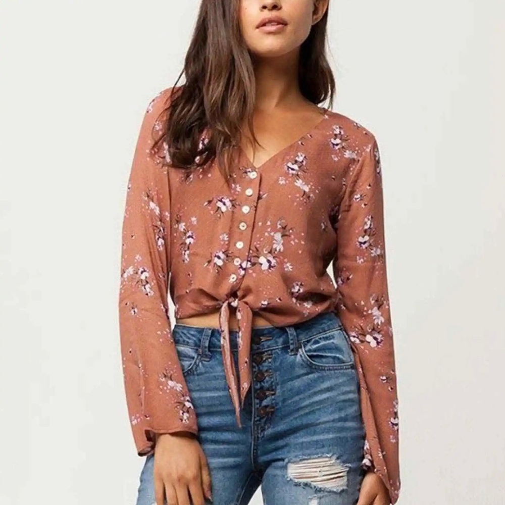 SOCIALITE Floral Button-Up Long Sleeved Blouse with Tie Front Bohemian Size L